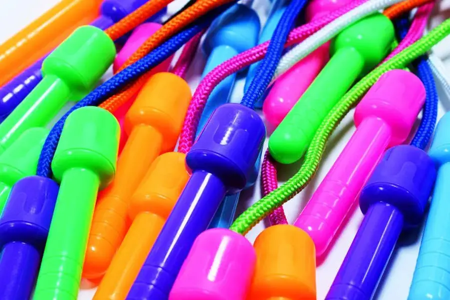 soga-o-cuerda-para-saltar-de-plastico-grueso-de-10u-462.webp