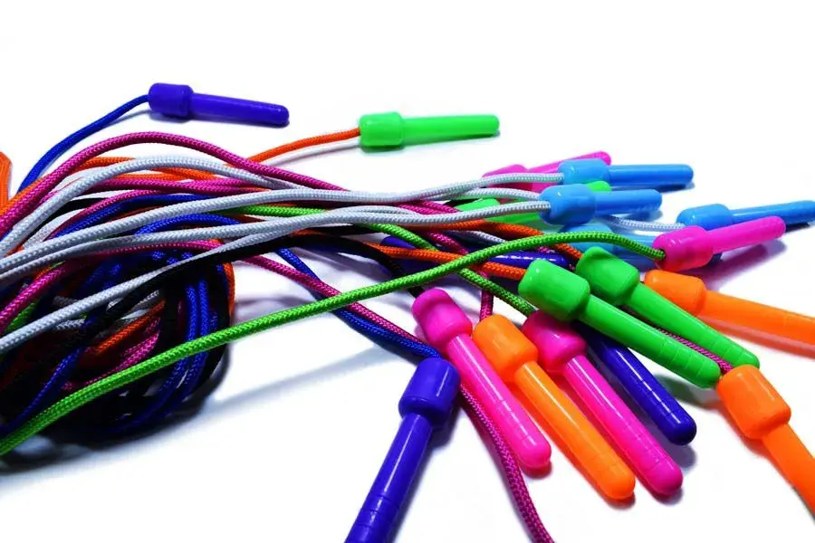 soga-o-cuerda-para-saltar-de-plastico-grueso-de-10u-463.webp