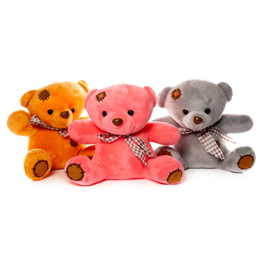 Peluche - osito sentado con brazos abiertos, altura de 18cm